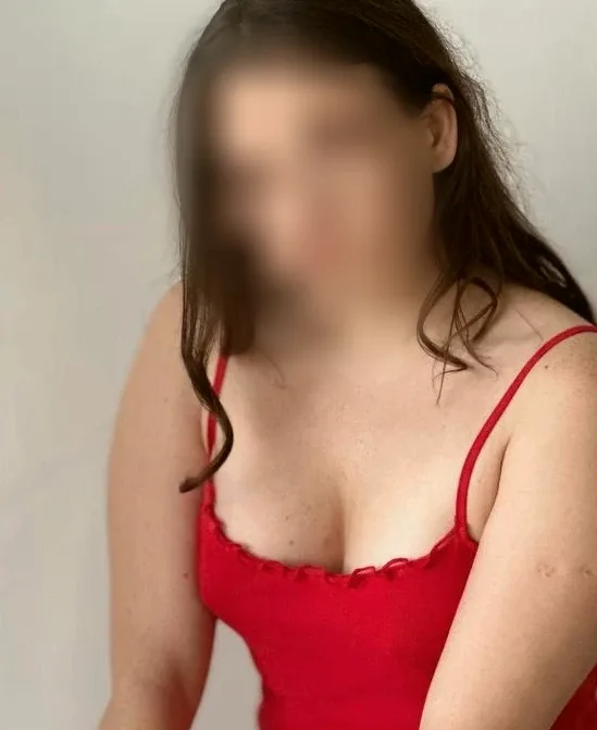 Anna, 28