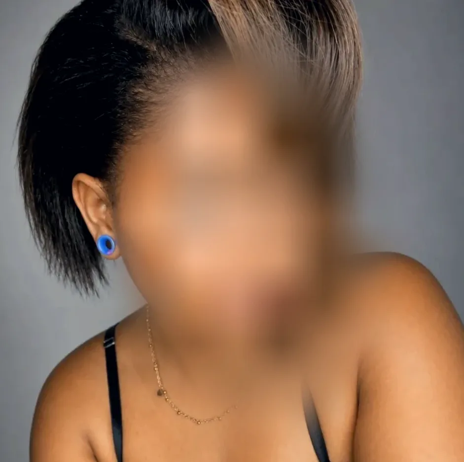 Paula, 29